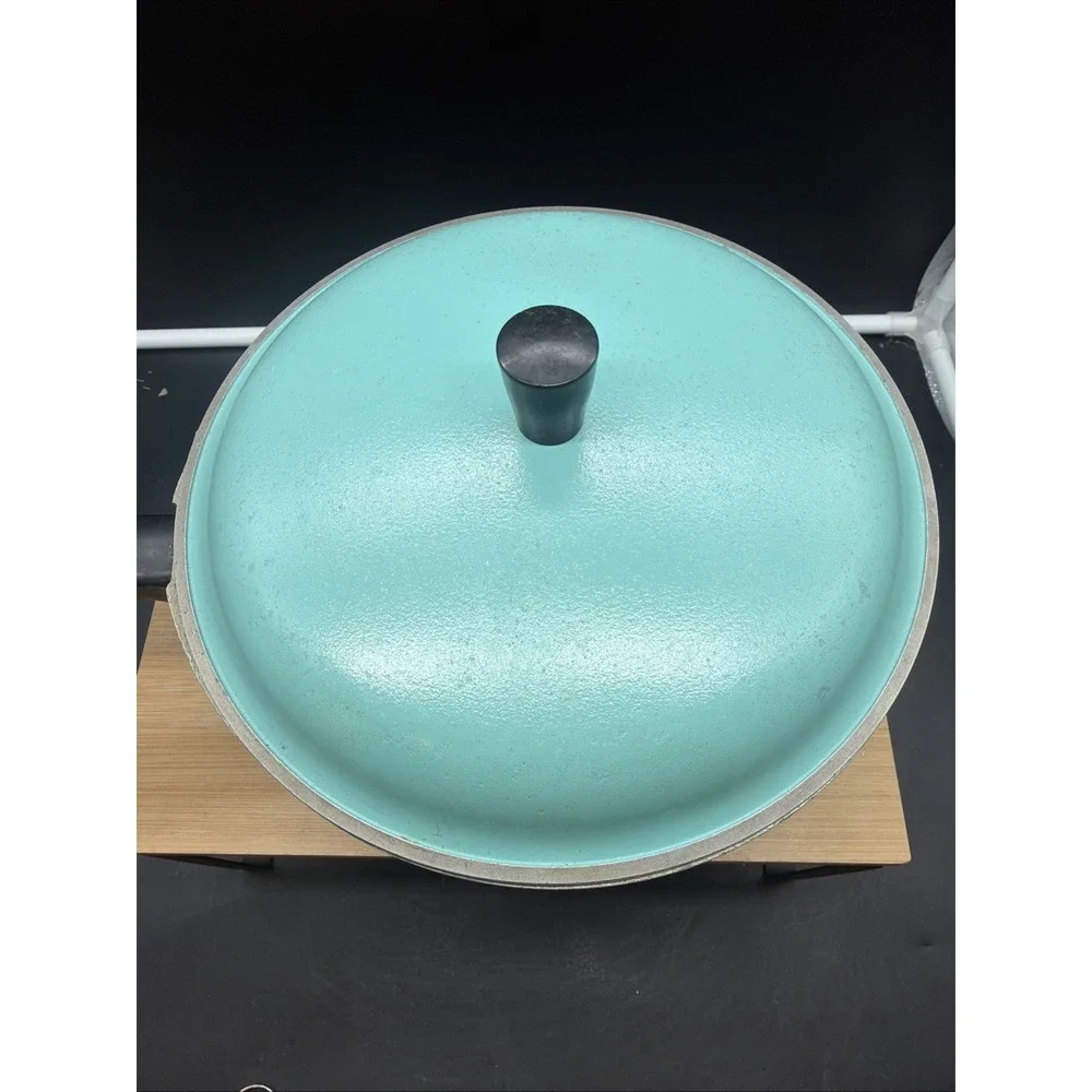 Vintage MCM Club Aluminum Cookware 8.5